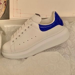 Alexander McQueen Overside Sneakers blue croc